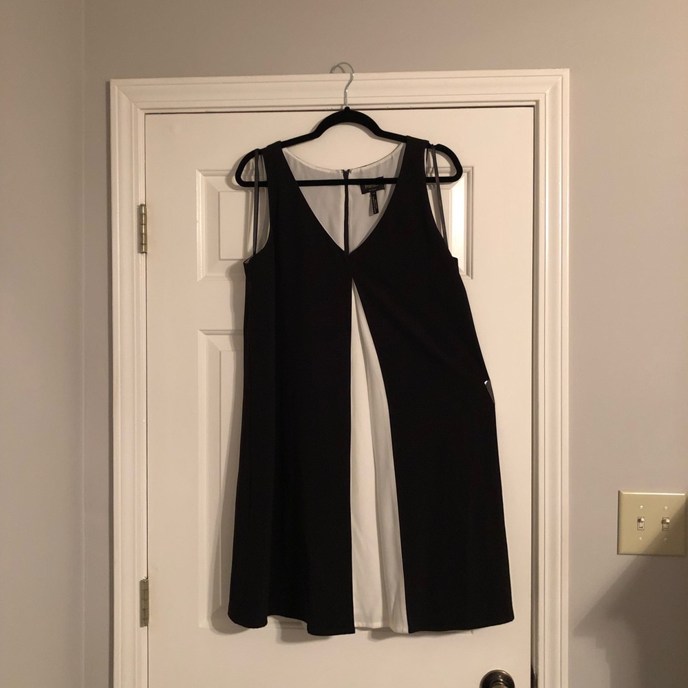 NWT Laundry by Shelli Segal midi dress